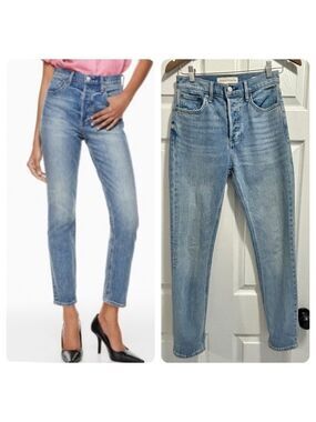Aritzia Denim Forum The Yoko High Rise
Slim High Rise Denim Jeans Size 25 28L